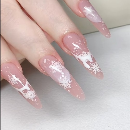 Snowflake Winter Nails