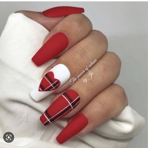 Plaid Heart Matte Manicure